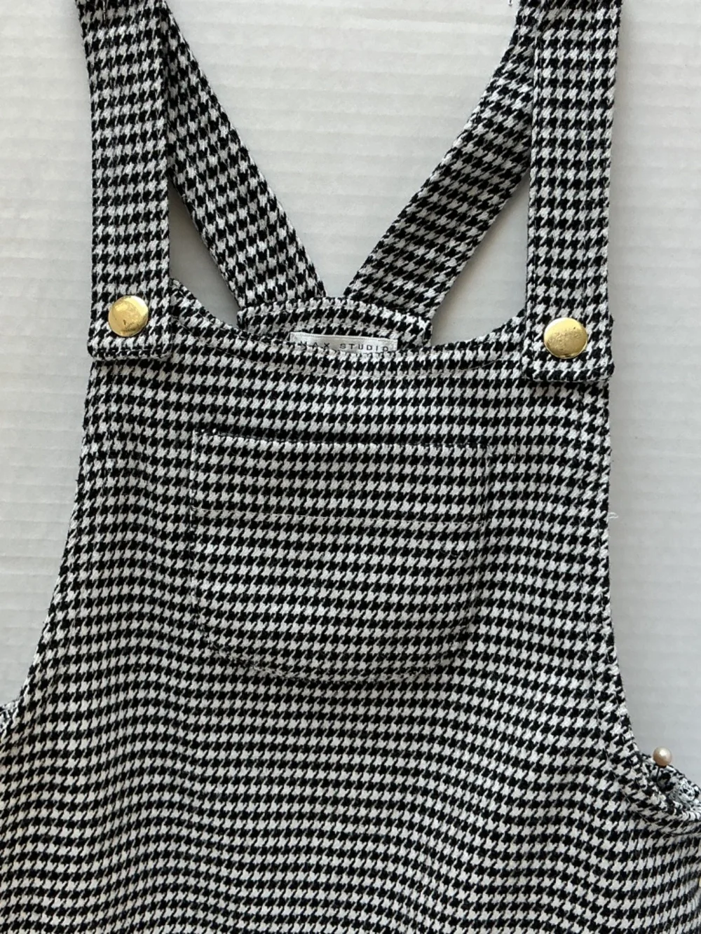 Max Studio Kids Size 5T Jumper Black & White Houndstooth